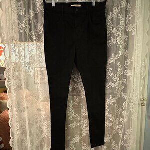 Black 720 High Rise Super Skinny Levis (32Wx30L)